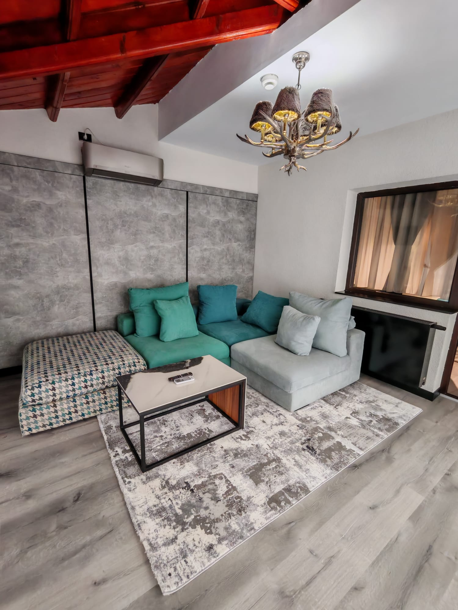 Galerie foto - Casa Romaneasca
